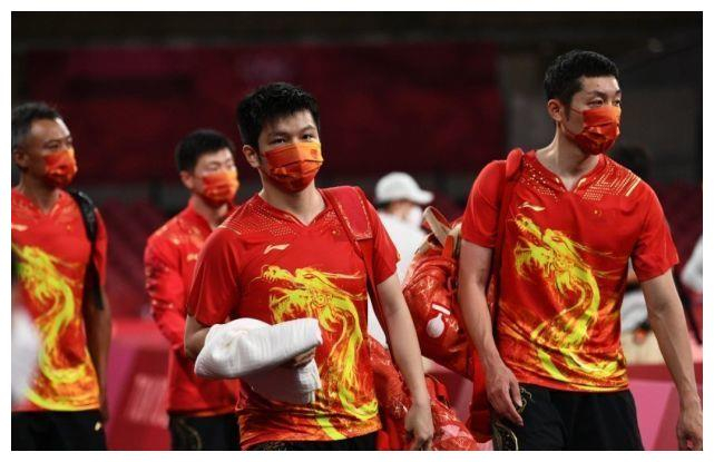 包含奥地利队横扫德国队，奥恰洛夫扛起全队的词条