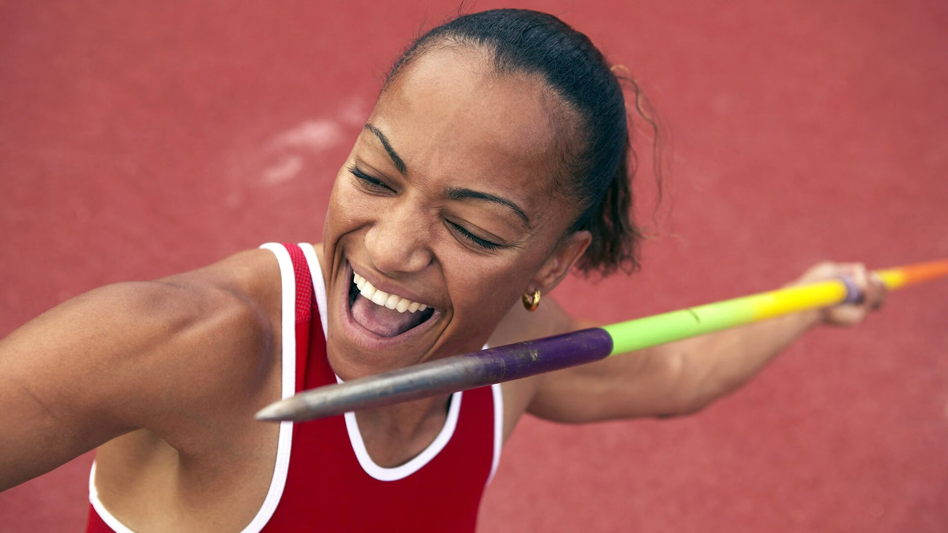 四场横扫！76人提前终结悬念，而字母哥让对手体会真正的无解