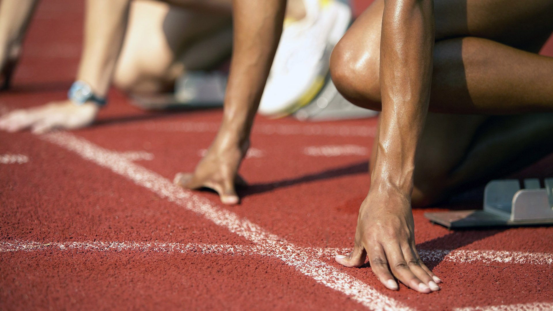 詹姆斯狂飙40+惊艳全场，掘金团队篮球如钢铁洪流，全面克制广厦显冠军相